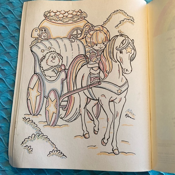1983/84 Rainbow Brite Color book/Card - Picture 10 of 16